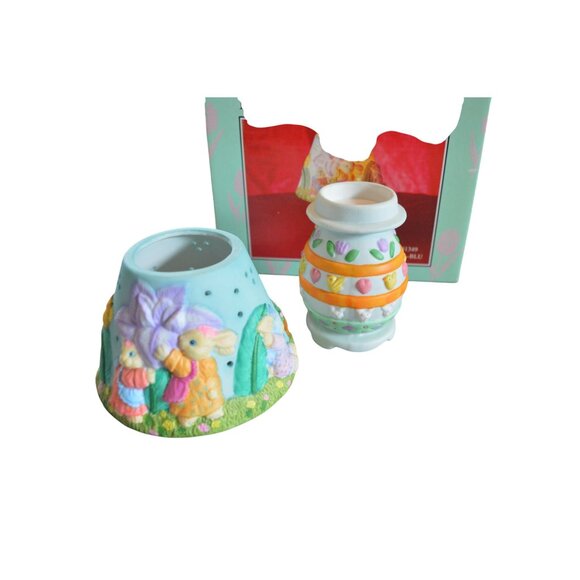 NIB Porcelain Easter Tea Light Candle Lamp With Pastel Bunny Floral Design 6" ta - Picture 6 of 11